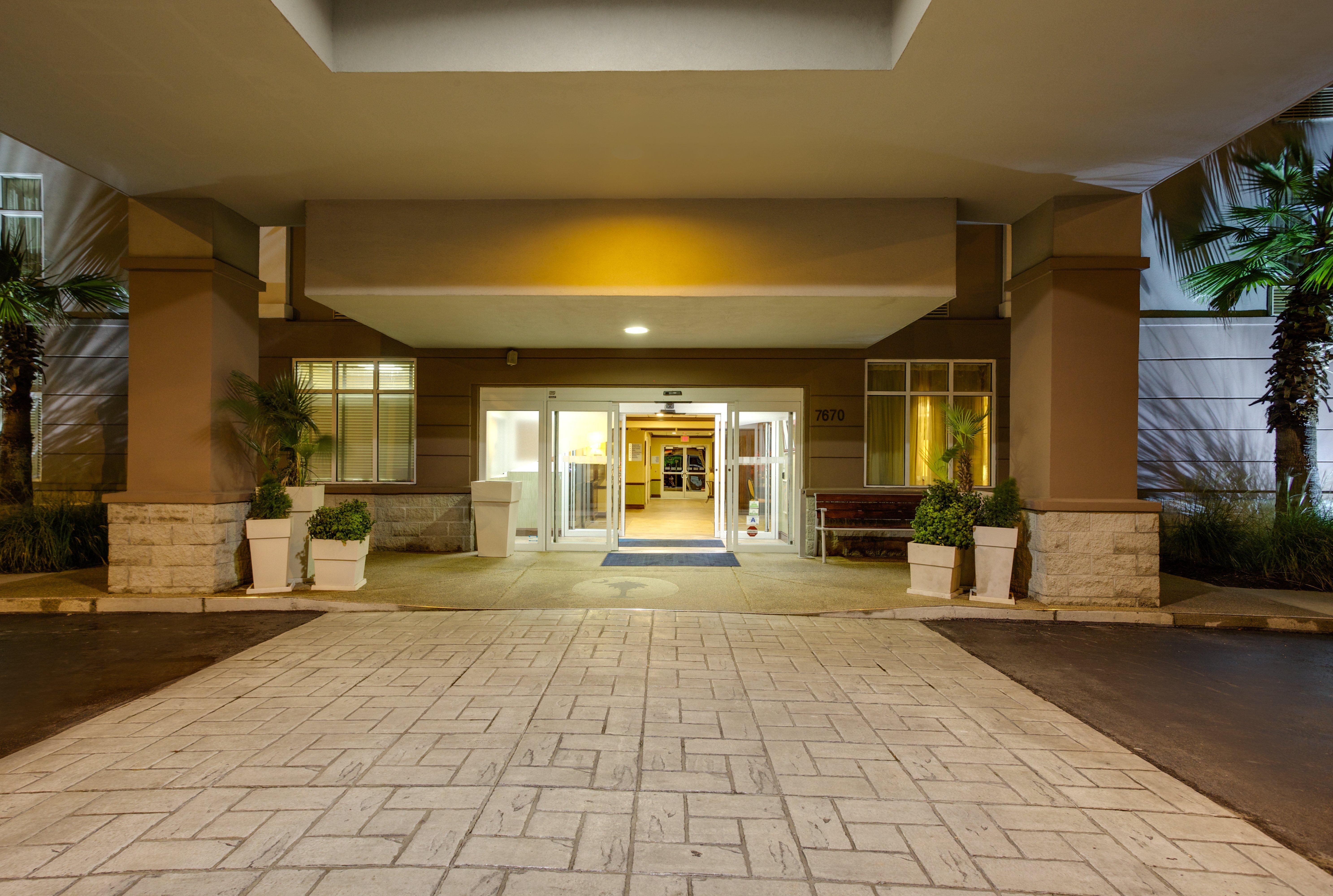 Holiday Inn Express Hotel & Suites Charleston-Ashley Phosphate By Ihg North Charleston Bagian luar foto