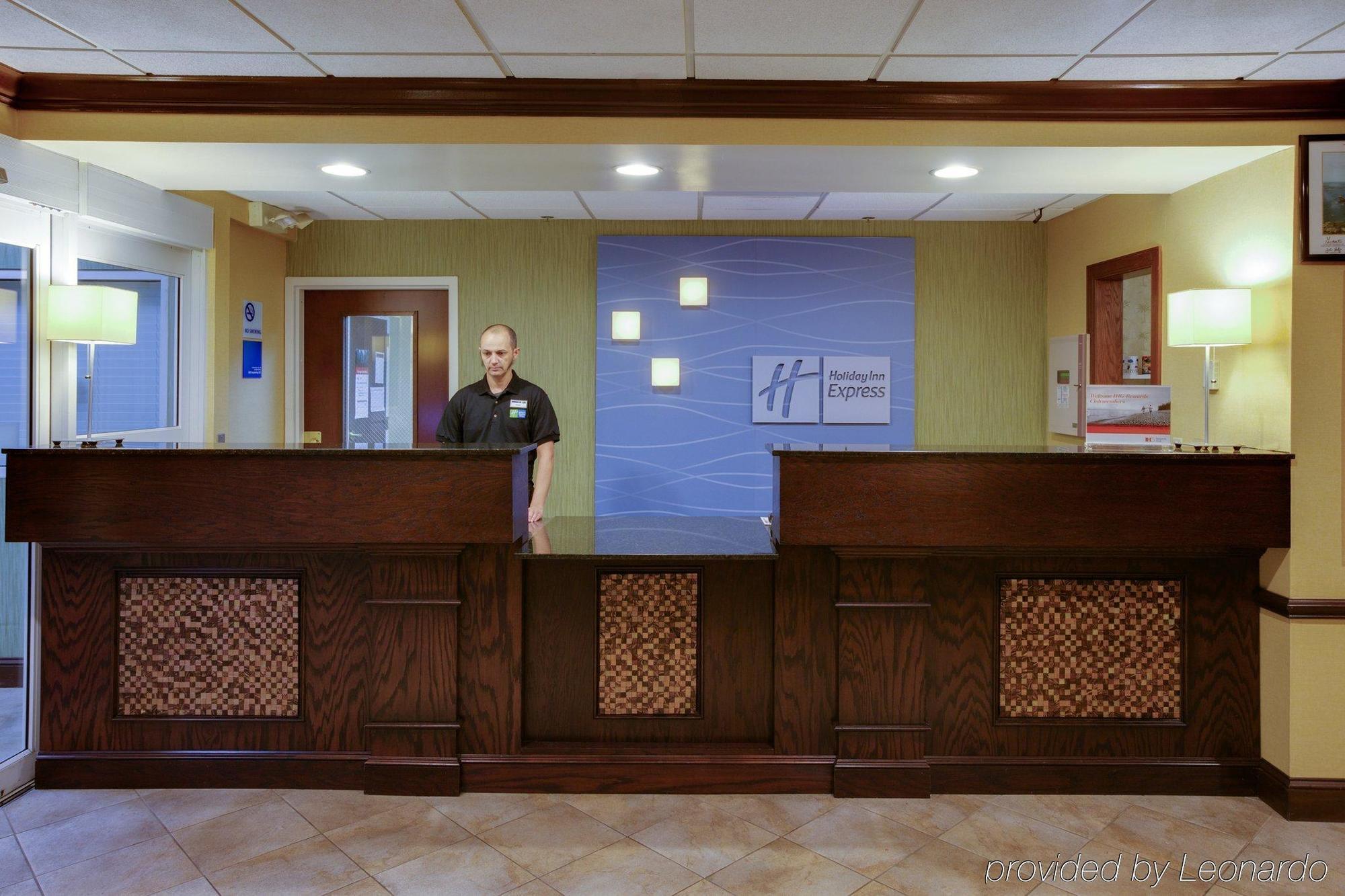 Holiday Inn Express Hotel & Suites Charleston-Ashley Phosphate By Ihg North Charleston Bagian luar foto