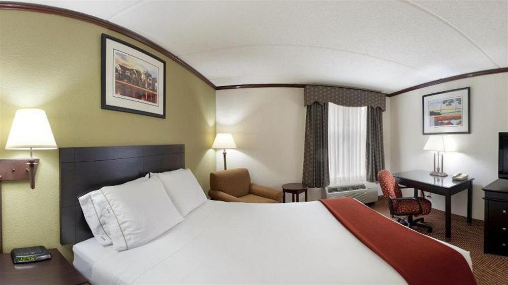 Holiday Inn Express Hotel & Suites Charleston-Ashley Phosphate By Ihg North Charleston Bagian luar foto